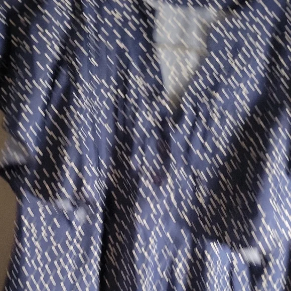 NWOT Shein Curve Polka Dot Flowy Blouse Set in White and Navy 1XL - Picture 5 of 8